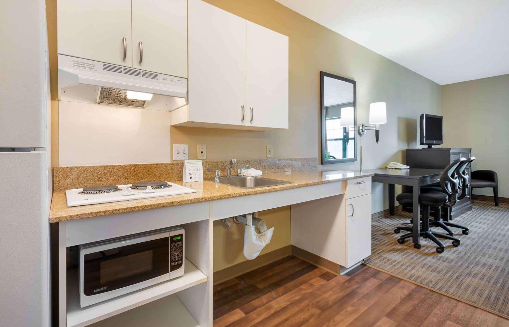 Extended Stay America Suites - Secaucus - Meadowlands Екстер'єр фото